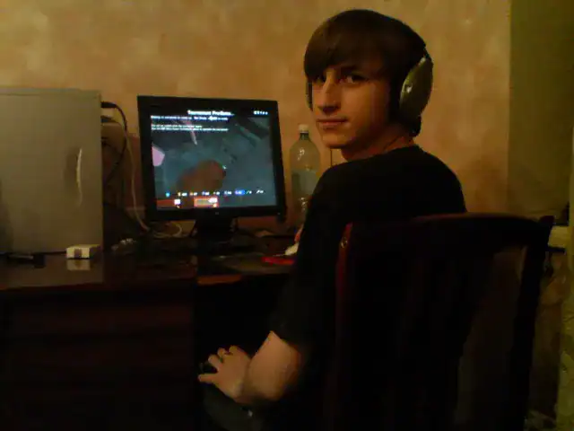 Enveker тренируется